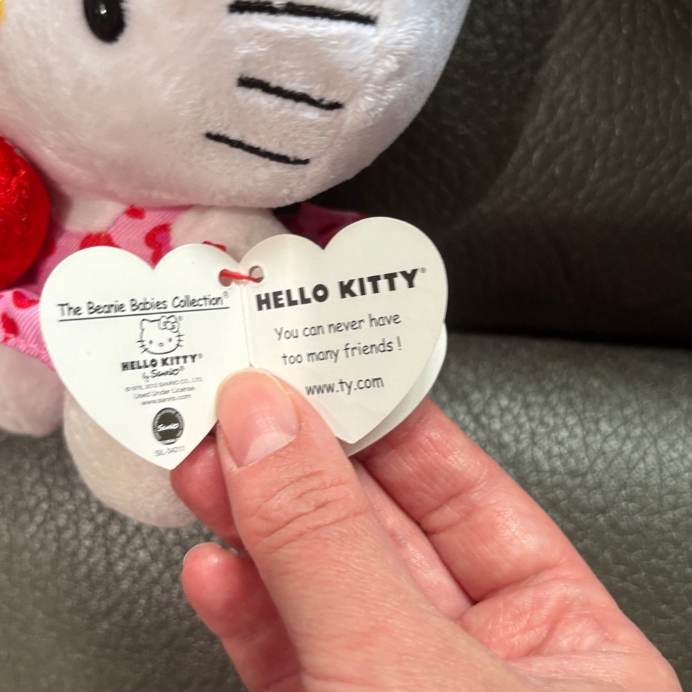 Hello kitty ty beanie baby kitty in heart leopard dress holding heart - Picture 5 of 6